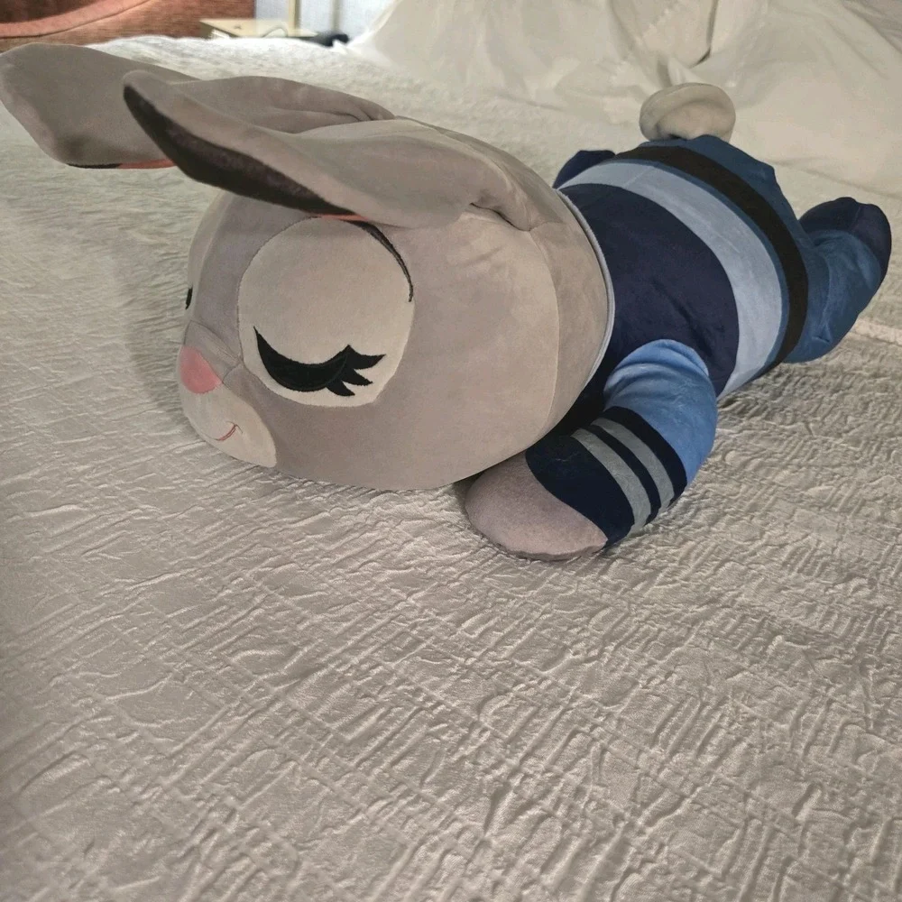 Disney store cuddleez
